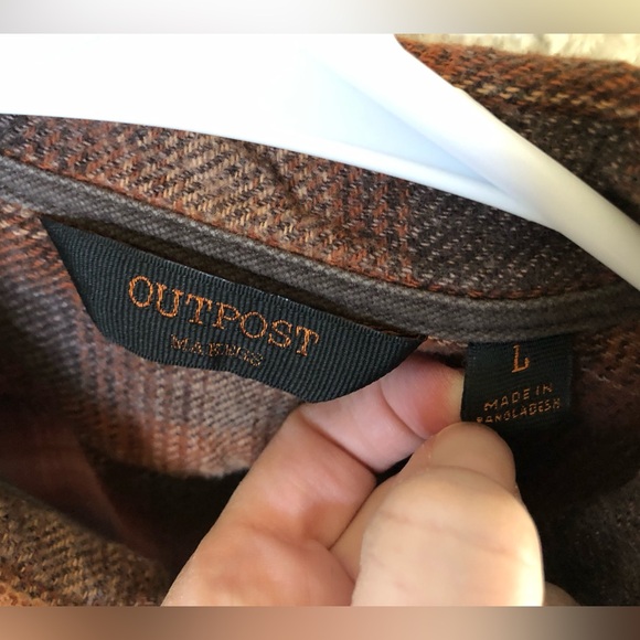 Men’s Brown Button Down Flannel - Picture 3 of 5